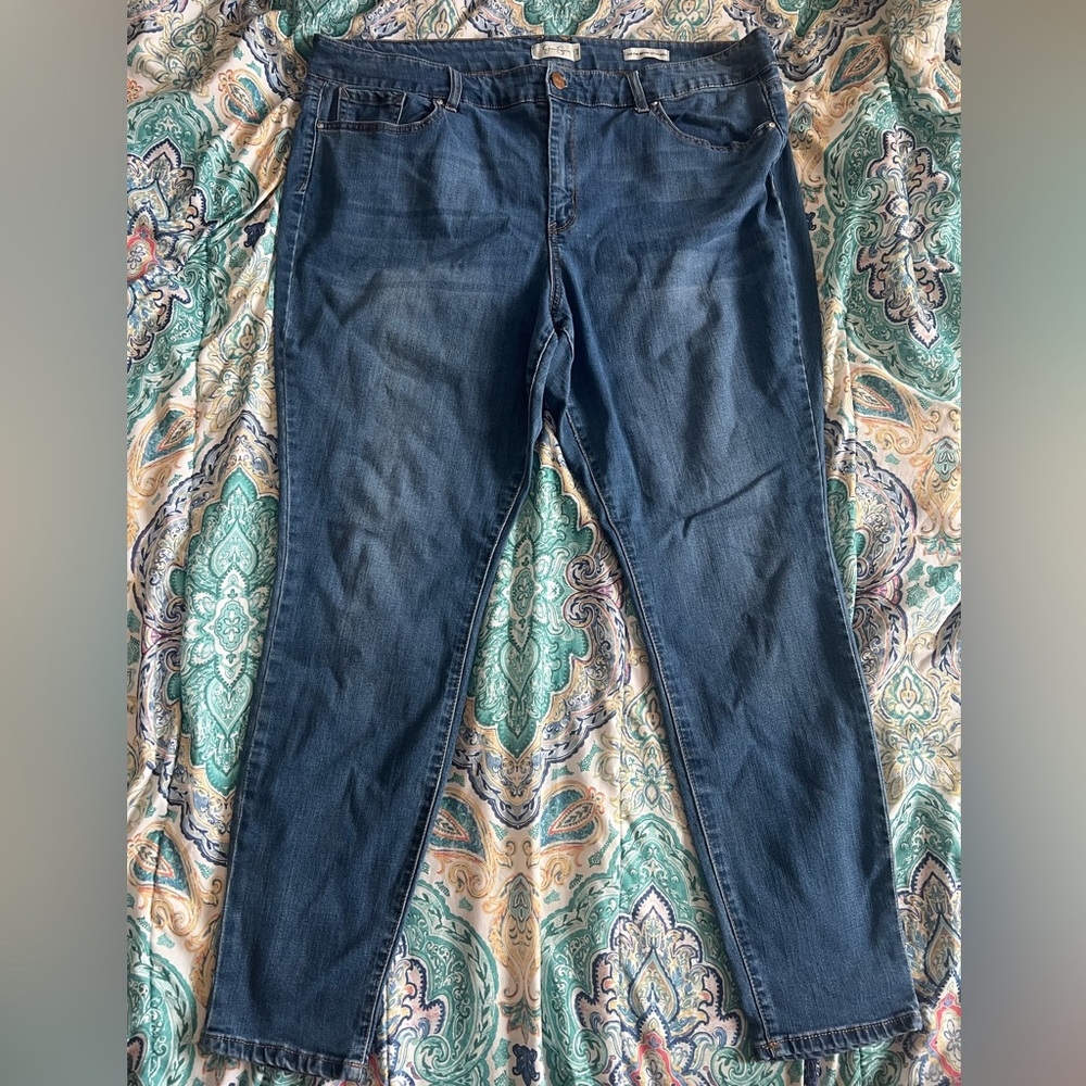 Jessica Simpson Super Stretch High Rise Forever Rilled Ankle Jeans
